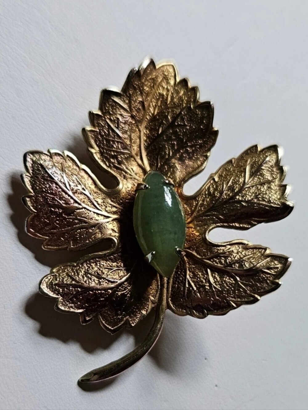Vintage Leaf Brooch with Green Stone - Women Jewelry